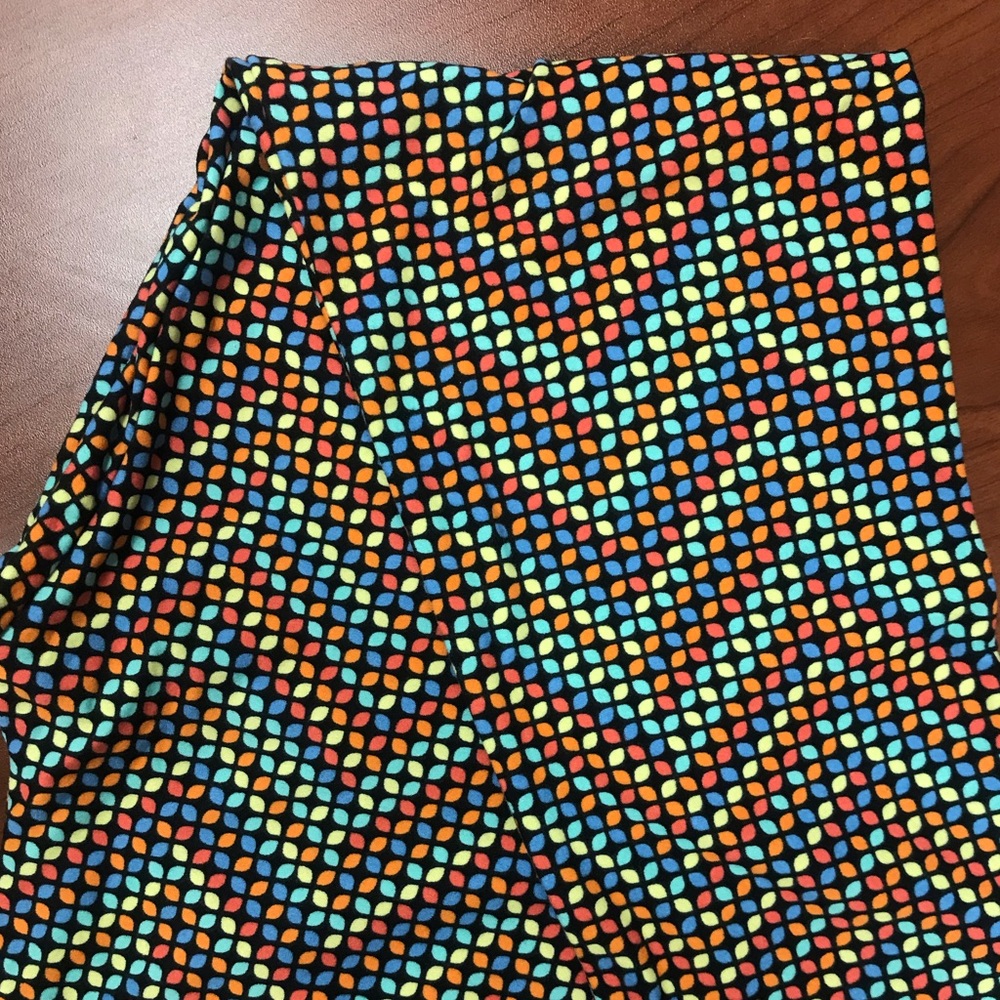Beautiful multicolor Lularoe Leggings - brand new